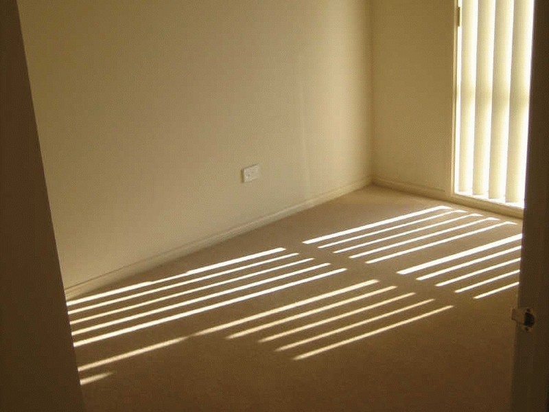 12/21 Merrijig Avenue, Cranbourne VIC 3977