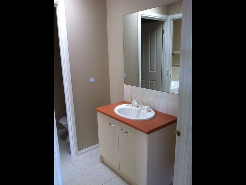 11/21 Merrijig Avenue, Cranbourne VIC 3977