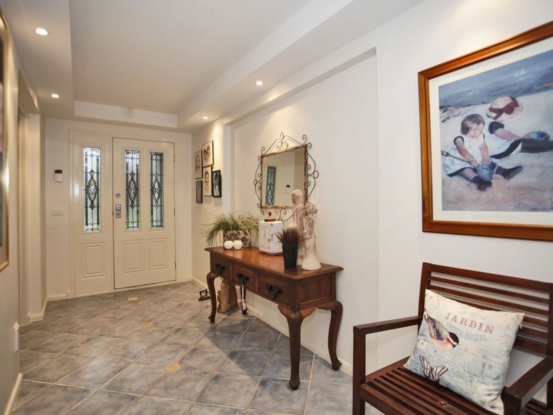 10 Lakeview Terrace, Beaconsfield VIC 3807