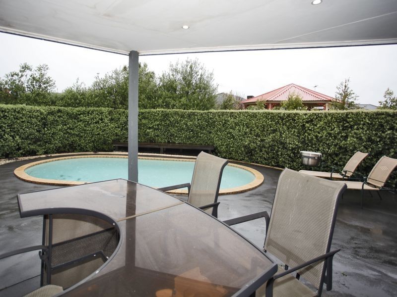 10 Lakeview Terrace, Beaconsfield VIC 3807