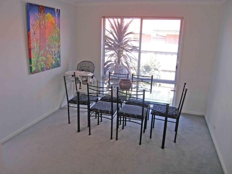 10 Hartsmere Drive, Berwick VIC 3806