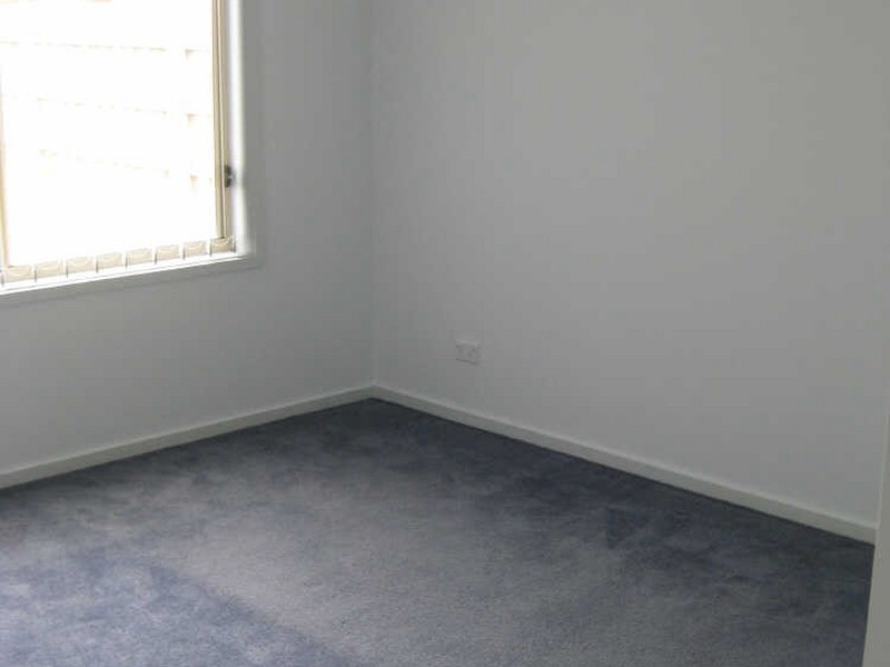 25 Nyarrin Place, Cranbourne VIC 3977