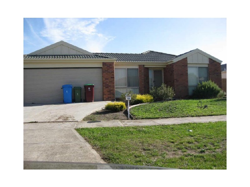 53 Bernborough Avenue, Cranbourne VIC 3977