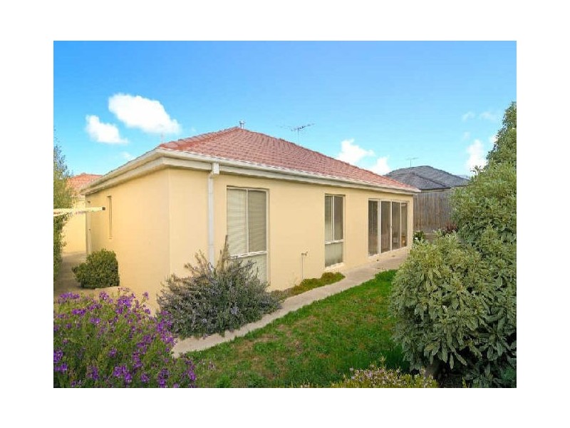 8 Sundial Court, Berwick VIC 3806