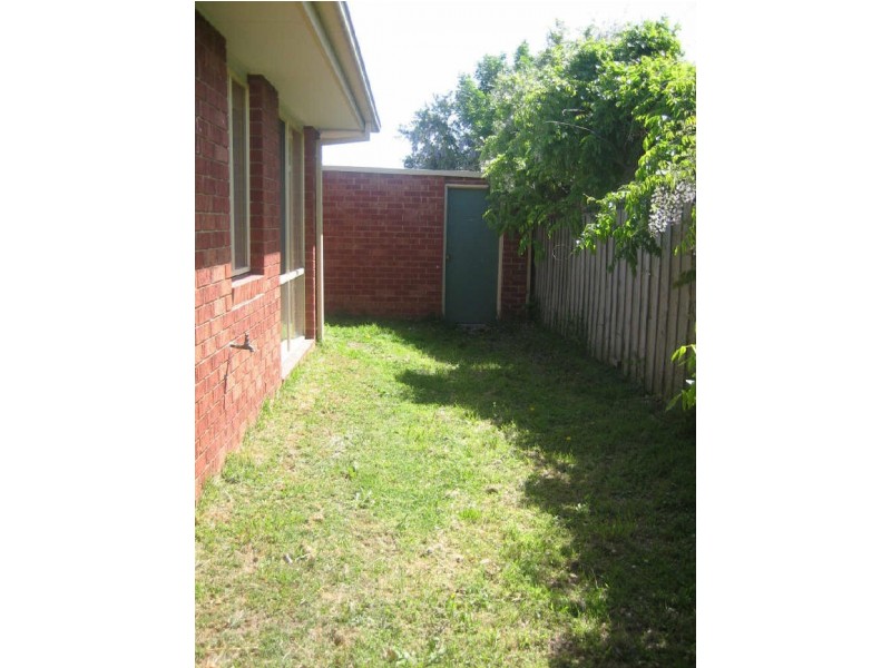 4/1 Bendermere Rise, Langwarrin VIC 3910