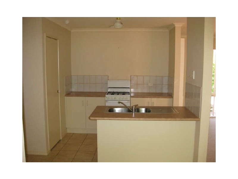 4/1 Bendermere Rise, Langwarrin VIC 3910