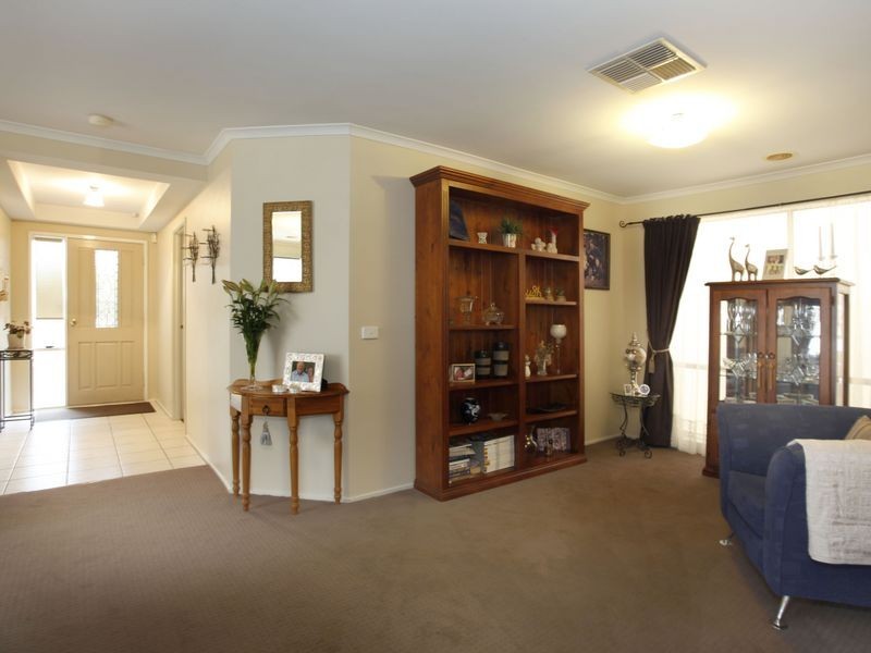 91 Melville Park Drive, Berwick VIC 3806