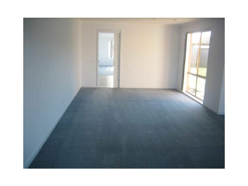 22 Jasa Crescent, Cranbourne VIC 3977