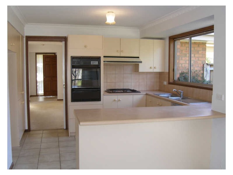 9 Neilian Retreat, Berwick VIC 3806