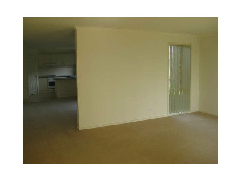 25 Nerrena Rise, Cranbourne VIC 3977