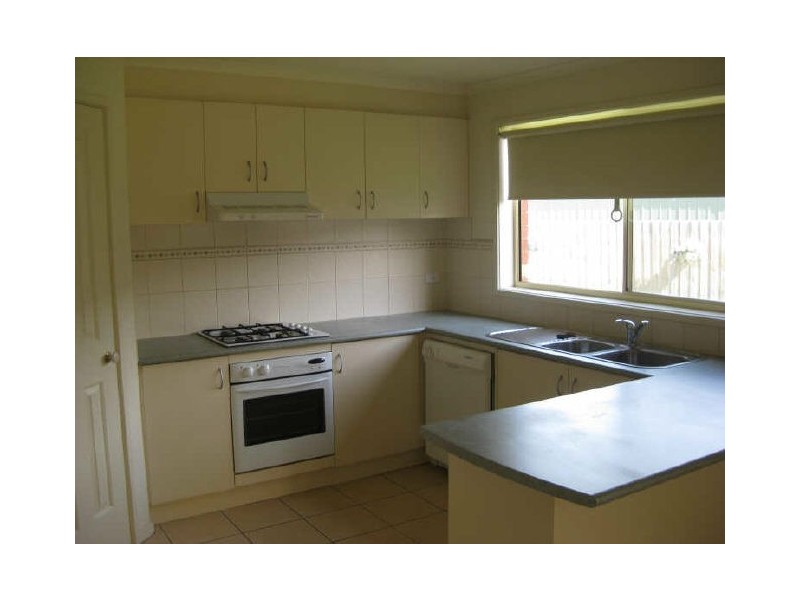 25 Nerrena Rise, Cranbourne VIC 3977