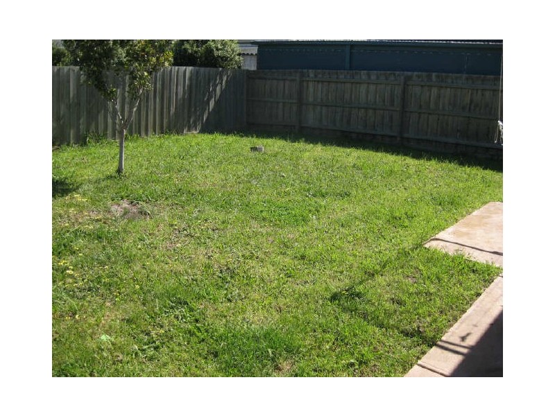 15 Jasa Crescent, Cranbourne VIC 3977
