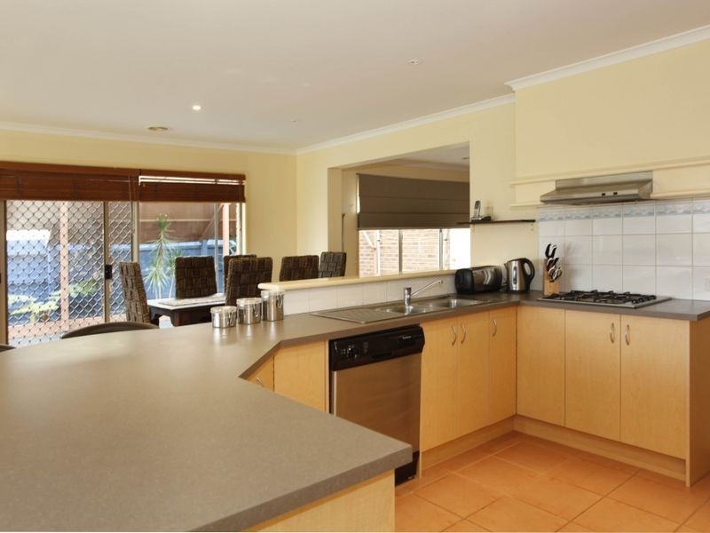 6 Byron Court, Narre Warren South VIC 3805