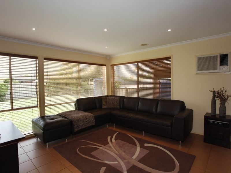 6 Byron Court, Narre Warren South VIC 3805