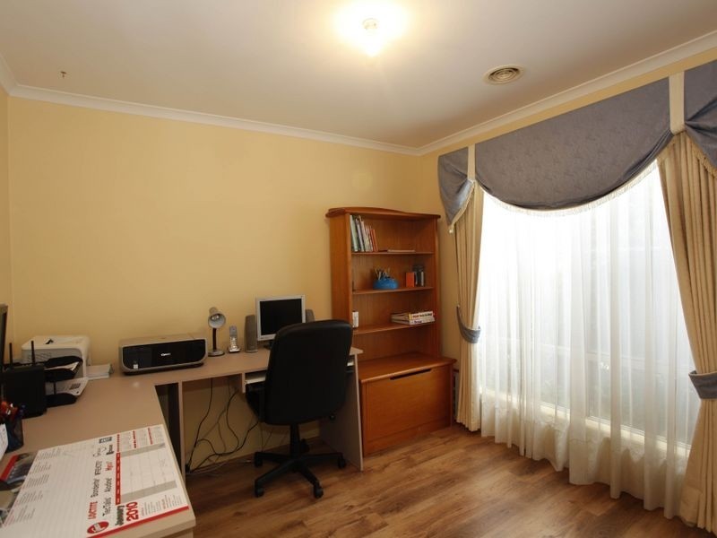 6 Byron Court, Narre Warren South VIC 3805