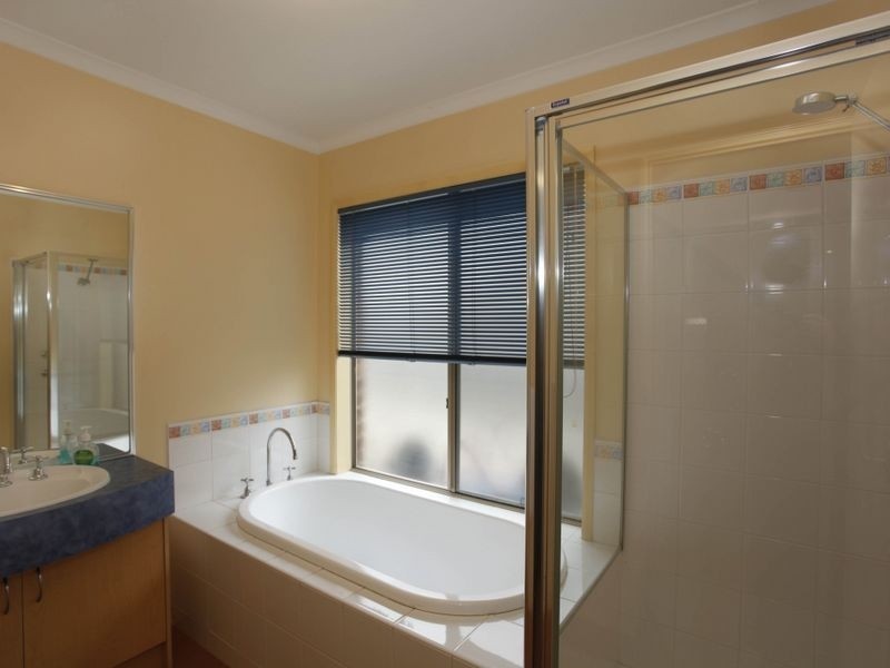 6 Byron Court, Narre Warren South VIC 3805