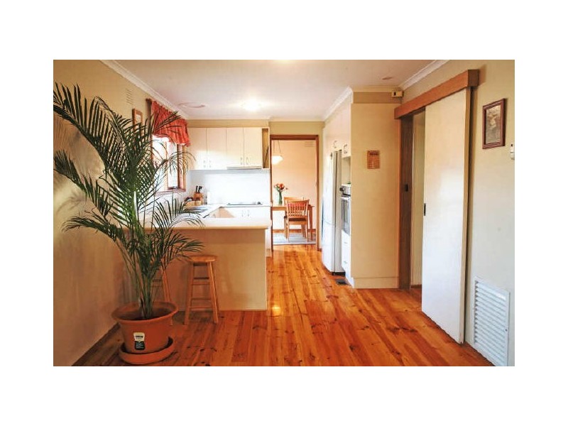 2 Earlston Square, Berwick VIC 3806