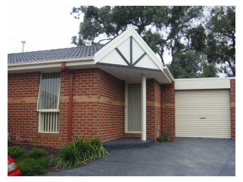 4/1 Gum Nut Drive, Langwarrin VIC 3910