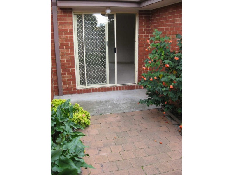 4/18 Huntingtower Crescent, Langwarrin VIC 3910