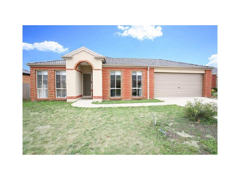 14 Chisholm Crescent, Narre Warren South VIC 3805