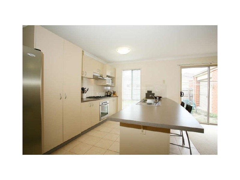 14 Chisholm Crescent, Narre Warren South VIC 3805