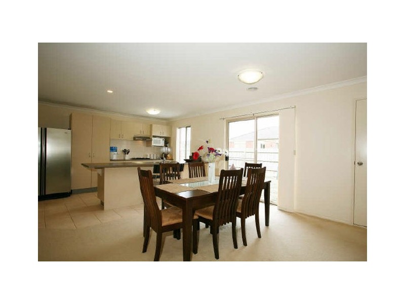 14 Chisholm Crescent, Narre Warren South VIC 3805