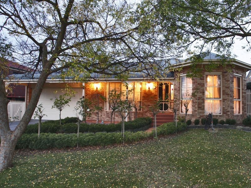 21 Fern Way, Narre Warren South VIC 3805
