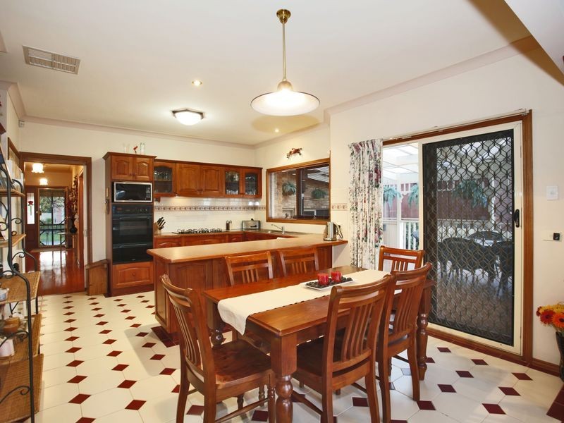 21 Fern Way, Narre Warren South VIC 3805