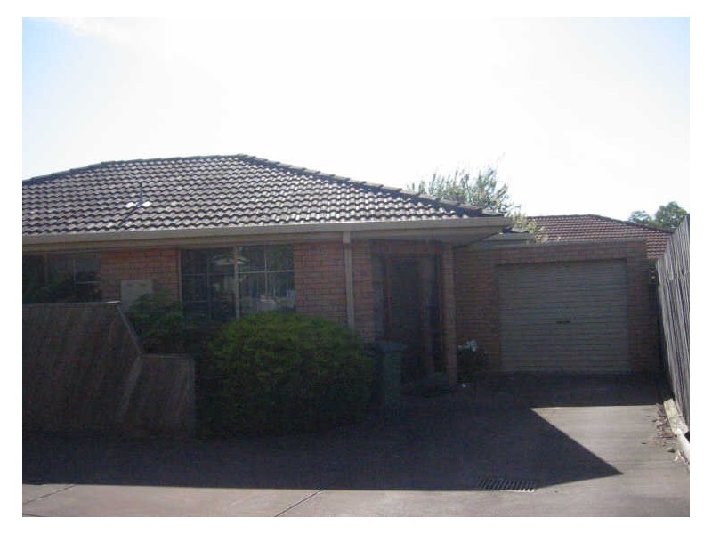 2/7 Linlithgow  Court, Narre Warren VIC 3805