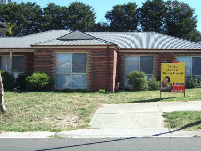 37 Silkwood Avenue, Berwick VIC 3806