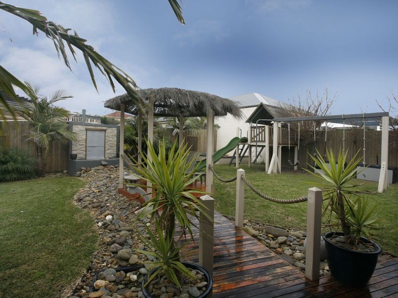 32 Parkwood Avenue, Narre Warren South VIC 3805