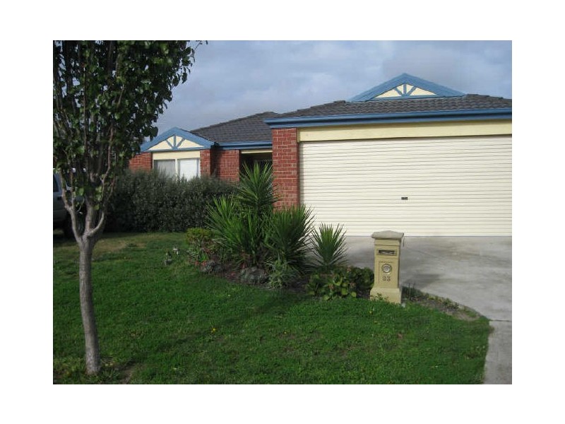 23 Nerrena Rise, Cranbourne VIC 3977