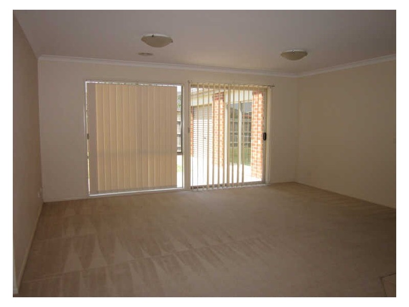 35 Pevensey Drive, Narre Warren South VIC 3805