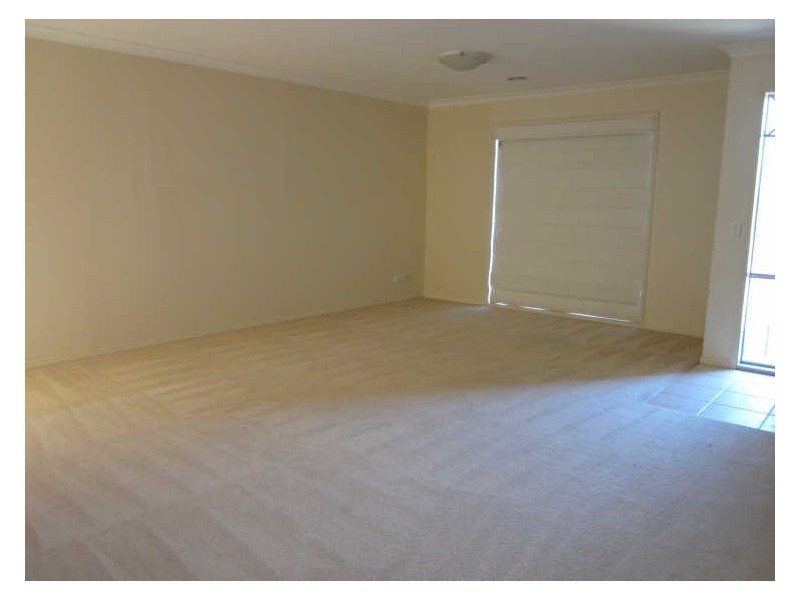 35 Pevensey Drive, Narre Warren South VIC 3805