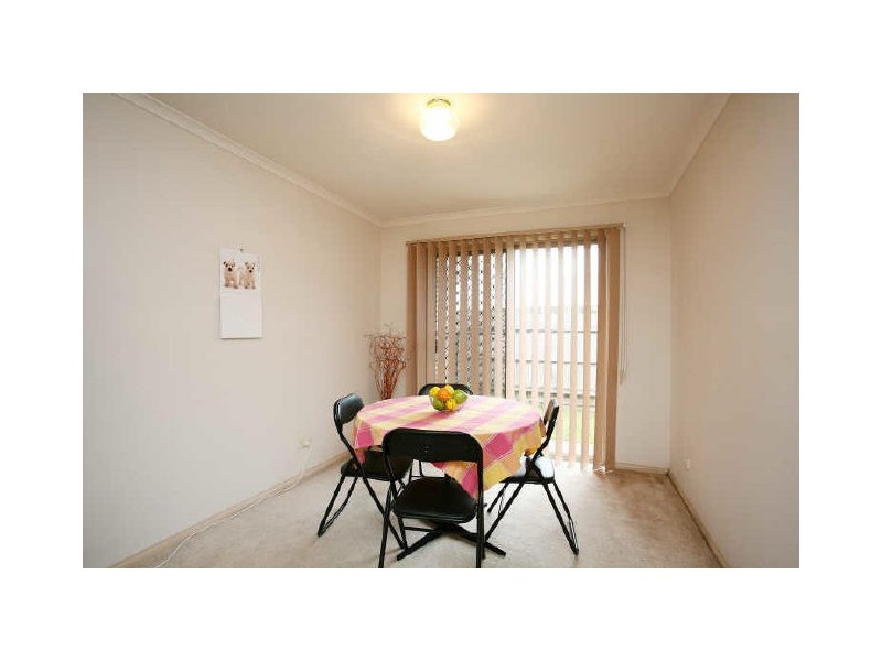 1/39 Bemersyde Drive, Berwick VIC 3806
