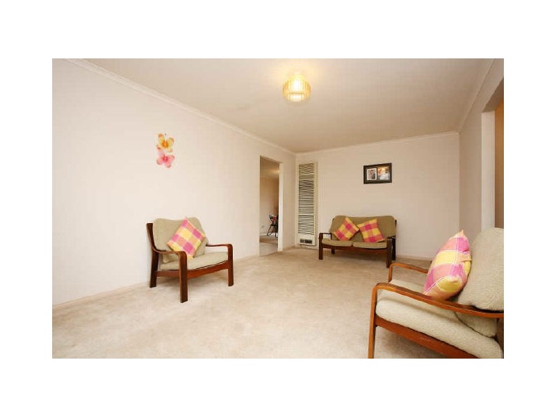 1/39 Bemersyde Drive, Berwick VIC 3806