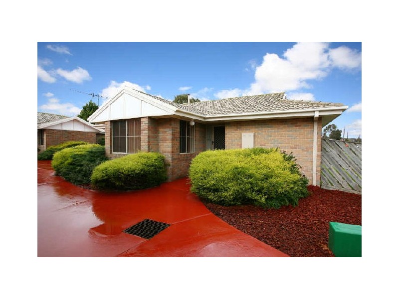 1/39 Bemersyde Drive, Berwick VIC 3806