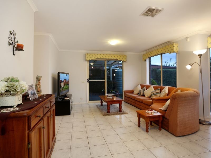 3 Wattle Grove, Narre Warren South VIC 3805