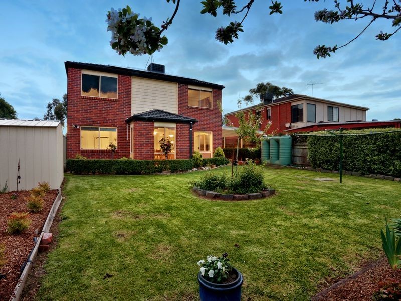 3 Wattle Grove, Narre Warren South VIC 3805