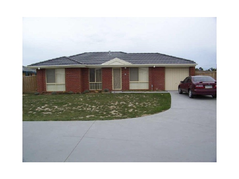 10/21 Merrijig Avenue, Cranbourne VIC 3977