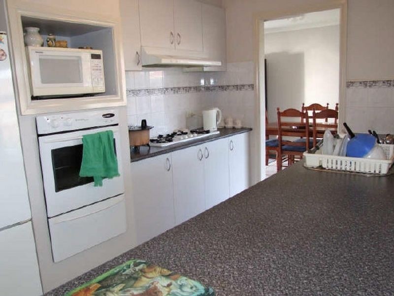 8 Balmaceda Court, Berwick VIC 3806