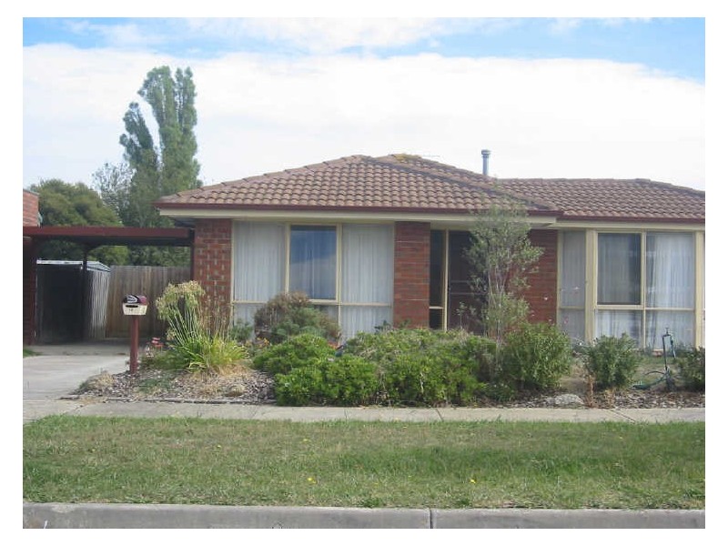 1A/ Madden Retreat, Berwick VIC 3806