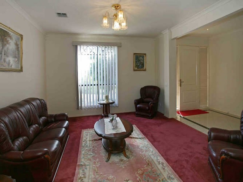 6 Bonny Court, Narre Warren South VIC 3805