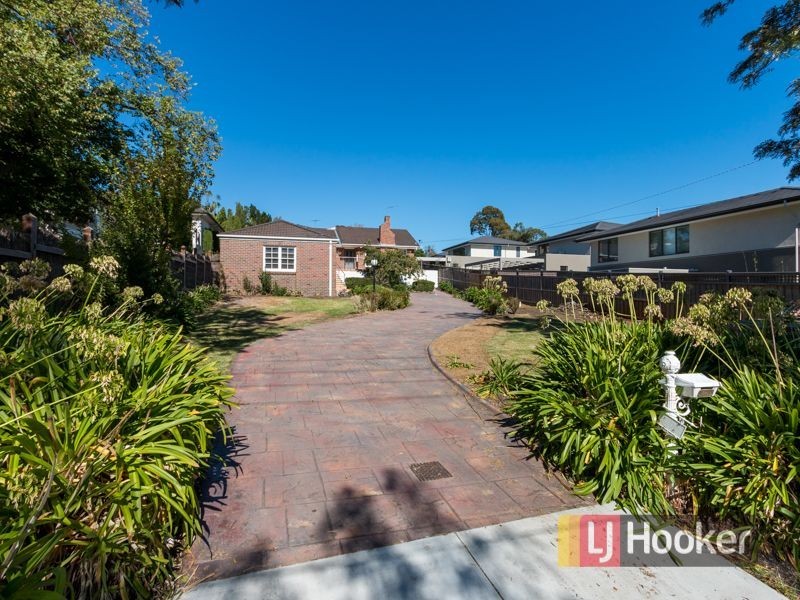 42 Peel Street, Berwick VIC 3806