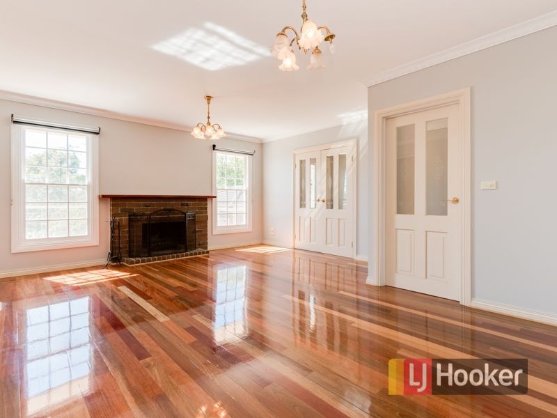 42 Peel Street, Berwick VIC 3806