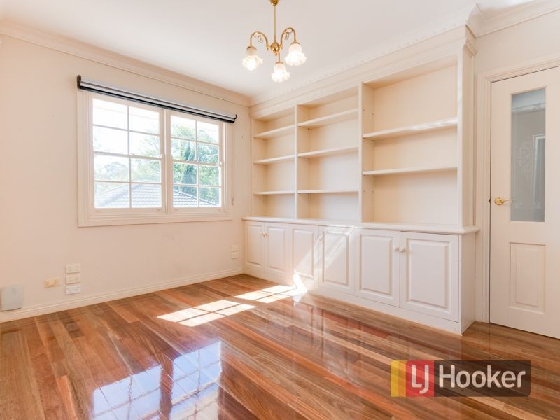 42 Peel Street, Berwick VIC 3806