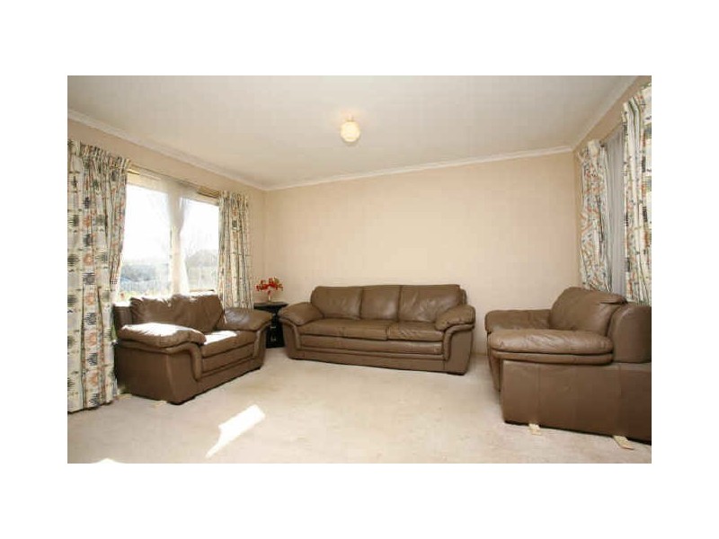 4 Kelburn Road, Berwick VIC 3806