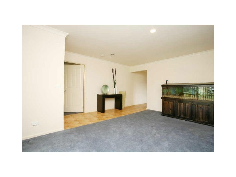 172 The Promenade, Narre Warren South VIC 3805