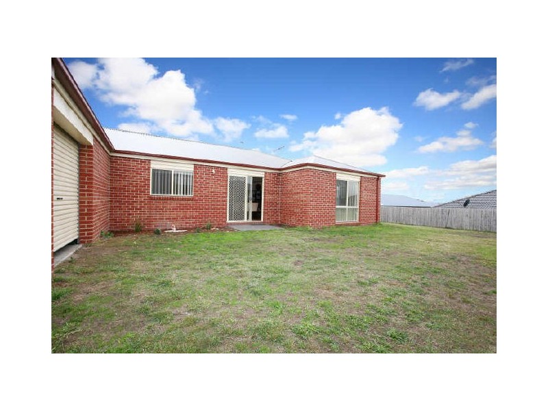 172 The Promenade, Narre Warren South VIC 3805