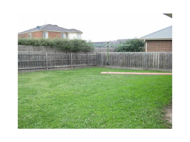 14 Scenic Drive, Beaconsfield VIC 3807
